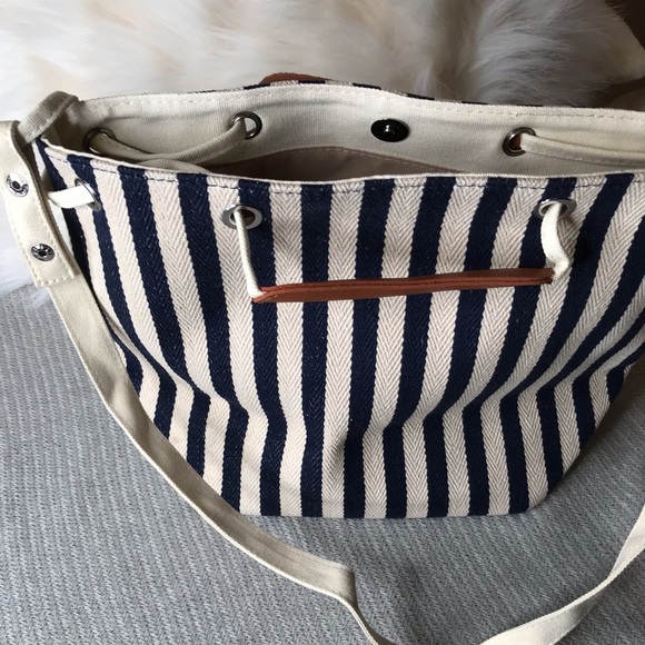 🎉STRIPE TOTE BAG🎉 - Picture 3 of 9